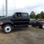 2013 Triton Crewcab XLT Chassis Exterior Side View Front