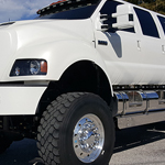 2008 White Six Door